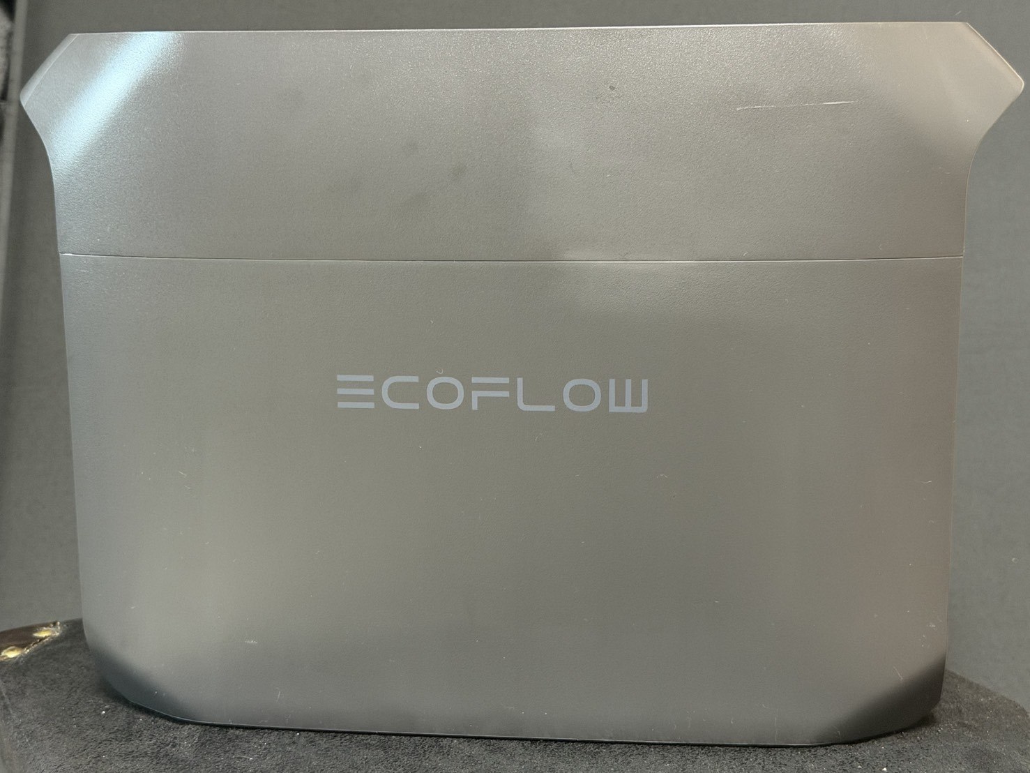 EcoFlowポータブル電源の側面